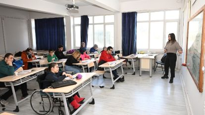 Büyükşehir'den Engellilere EKPSS Hazırlık Desteği