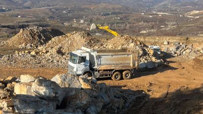 Hekimhan'da Eğitim Hamlesi: Yeni Atatürk İlk ve Ortaokulu İçin İlk Kazma Vuruldu