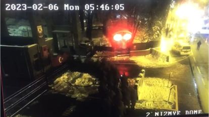 Kışladan Çıkıp Millete Koştular: "Asker Elimi Tutunca Umudum Arttı"