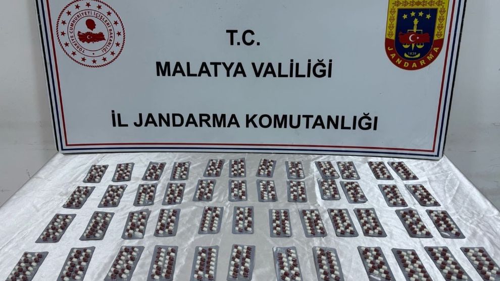 Jandarma "Reçete" Yazdı: Zehir Tacirinin Haplarına El Konuldu!