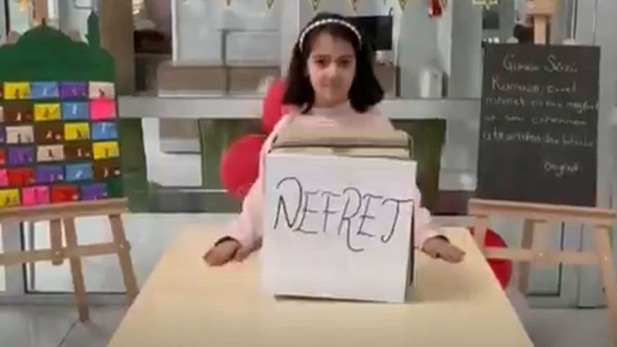 Yalan ve Öfkeye "Kırmızı Kart": Gençler Barışı Sahneye Koydu!