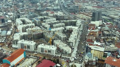 Babacan'dan çarşı merkezi için teslim takvimi açıklaması