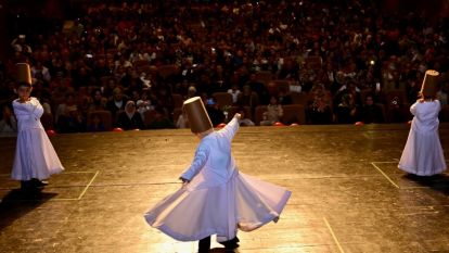 Boyu Küçük, Marifeti Büyük: Yeşilyurtun Miniklerinden Sahne Şovu