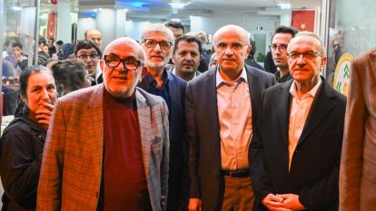 Malatya'da Anlamlı İftar: Protokol ve Yetim Aileleri Aynı Sofrada