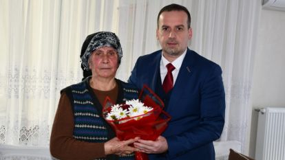 Şehit Yarbay Songül Yakut'un Annesine Kadınlar Günü Ziyareti