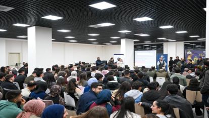 Turgut Özal Üniversitesi'nde Kahoot Yarışması: Ödülleri Sami Er Verdi