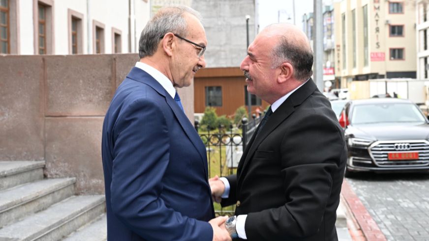 Çorum Valisi Ali Çalgan'dan Malatya Valisi Seddar Yavuz'a Bayram Ziyareti