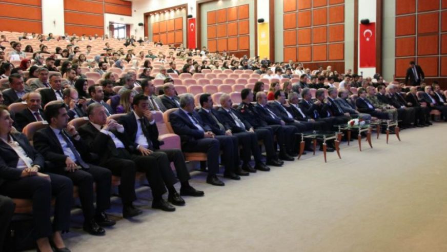 İnönü Tıp'ta 28 Yılın Onuru: Kıdemli hocalara vefa