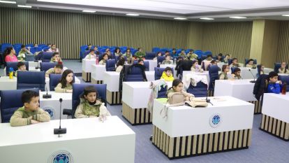 Çocuklar Dersi Belediye Meclisi'nde Yaptı