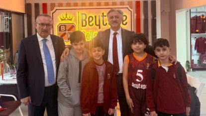 “Eğitim Ehline Verilmediğinde Toplumun Geleceği Risk Altına Girer”