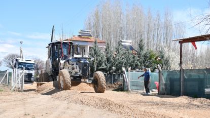 Silindirler Çalışıyor, Dilek'in Bahtı Açılıyor