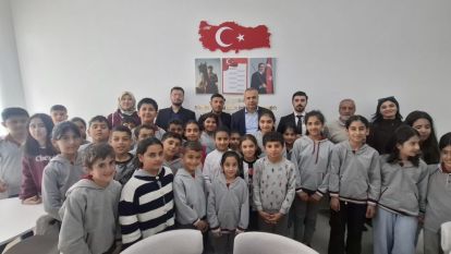 “Türk Bayrağının Kutsal Olduğunu Kesinlikle Unutmuyoruz”