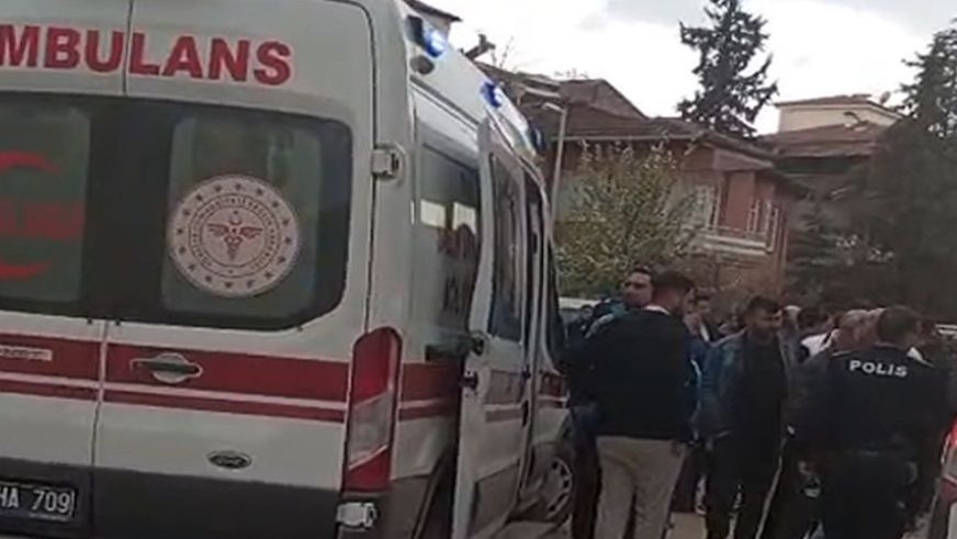 Malatya'da emekçinin zor anları: Çatıda eylem