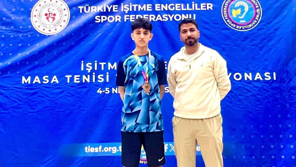 Malatyalı M. Eymen Bayram Masa Tenisinde Türkiye Üçüncüsü Oldu