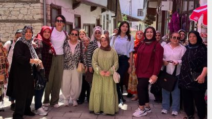 60 Kadın 2 İlçe: Hekimhanlı Kursiyerler Arapgir ve Kemaliye'de Tarihin İzini Sürdü