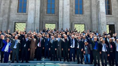 MHP Malatya İl Teşkilatı TBMM'de: Devlet Bahçeli'nin Grup Toplantısına Katıldılar