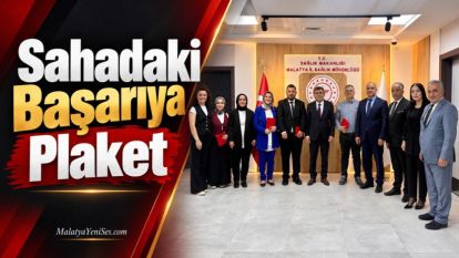 Sahadaki Başarıya Plaket